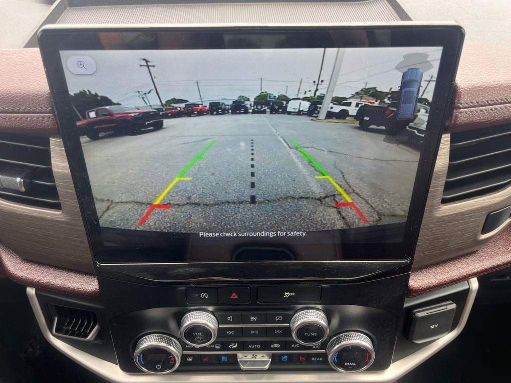 Used 2024 Ford Expedition Max Limited AWD/4WD image 14