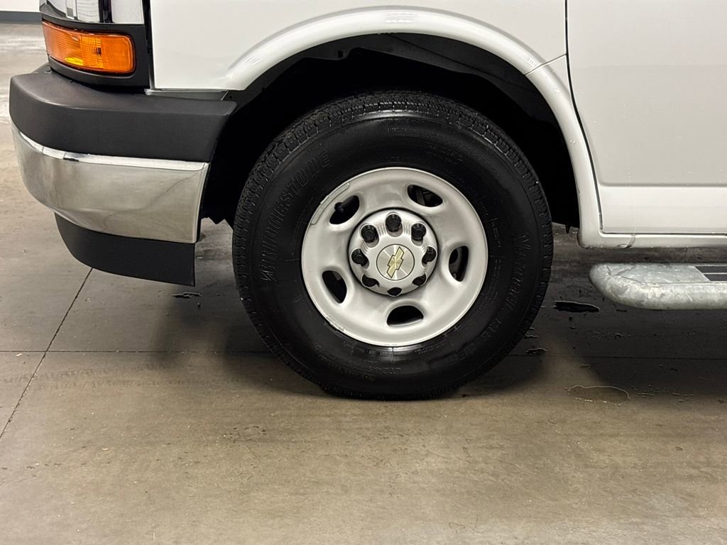 Used 2024 Chevrolet Express 2500 Work Van w/ Driver Convenience Package image 9