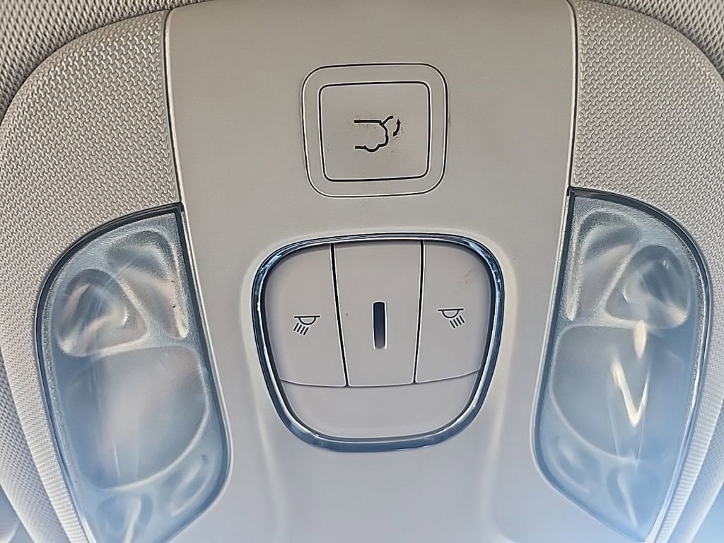 Certified 2020 Jeep Compass Latitude FWD image 30