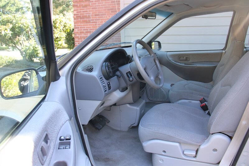 Used 1996 Mercury Villager image 5