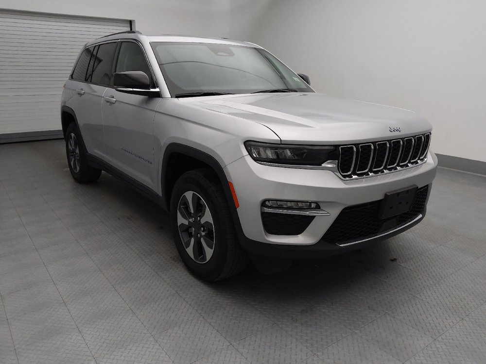 Used 2023 Jeep Grand Cherokee 4WD 4xe image 13