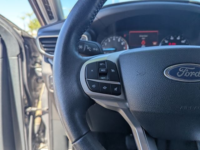 Certified 2024 Ford Explorer XLT w/ Equipment Group 202A RWD image 39