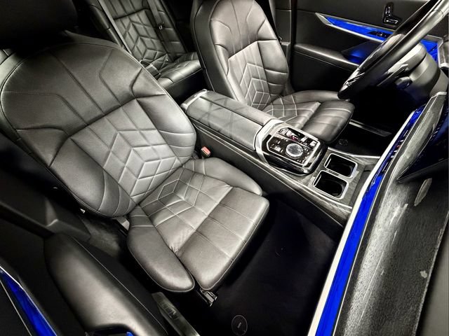 Used 2025 BMW 740i RWD image 28