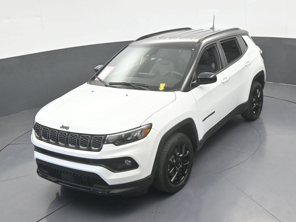Used 2024 Jeep Compass Latitude w/ Convenience Group AWD/4WD image 43