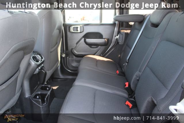 Used 2022 Jeep Wrangler Unlimited Sport image 37