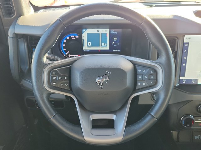 Certified 2024 Ford Bronco Black Diamond AWD/4WD image 32