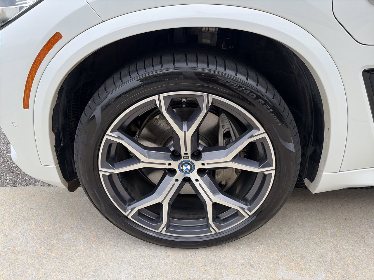 Certified 2023 BMW X5 xDrive45e w/ M Sport Package AWD/4WD image 13