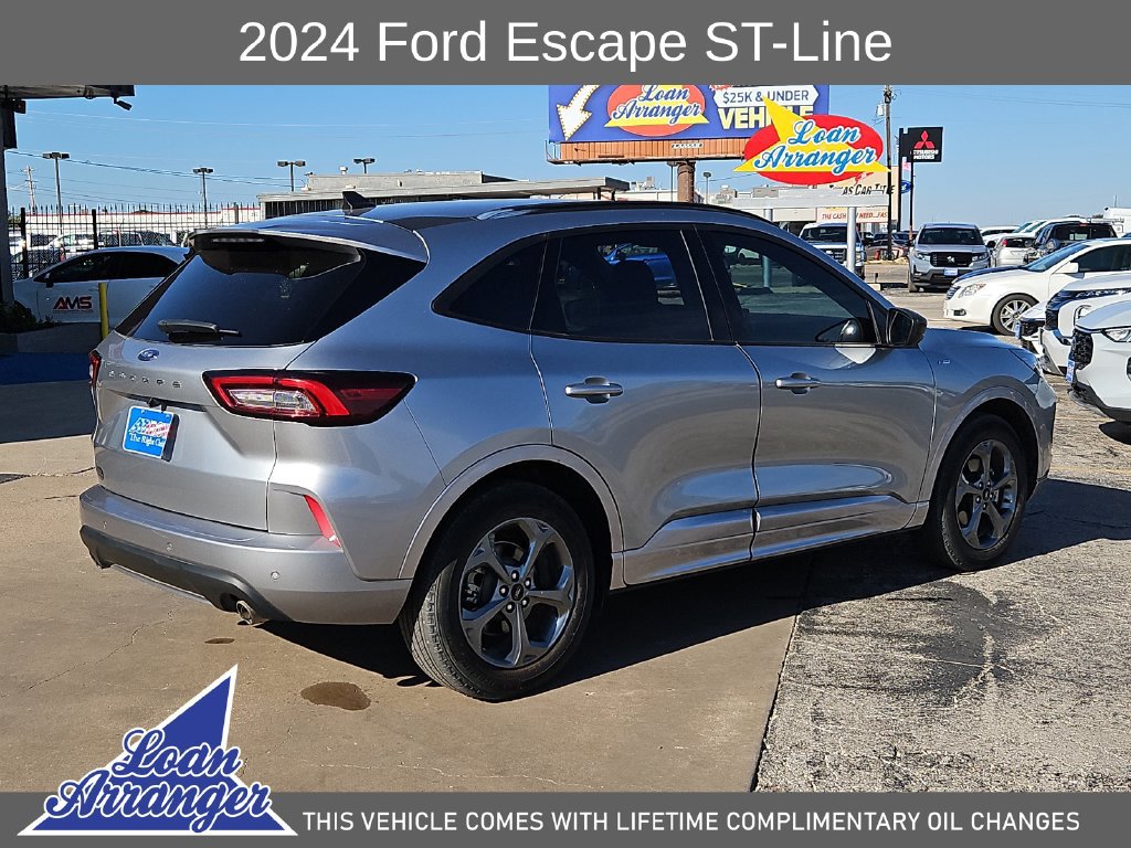 Used 2024 Ford Escape ST-Line w/ Tech Pack #1 FWD image 13