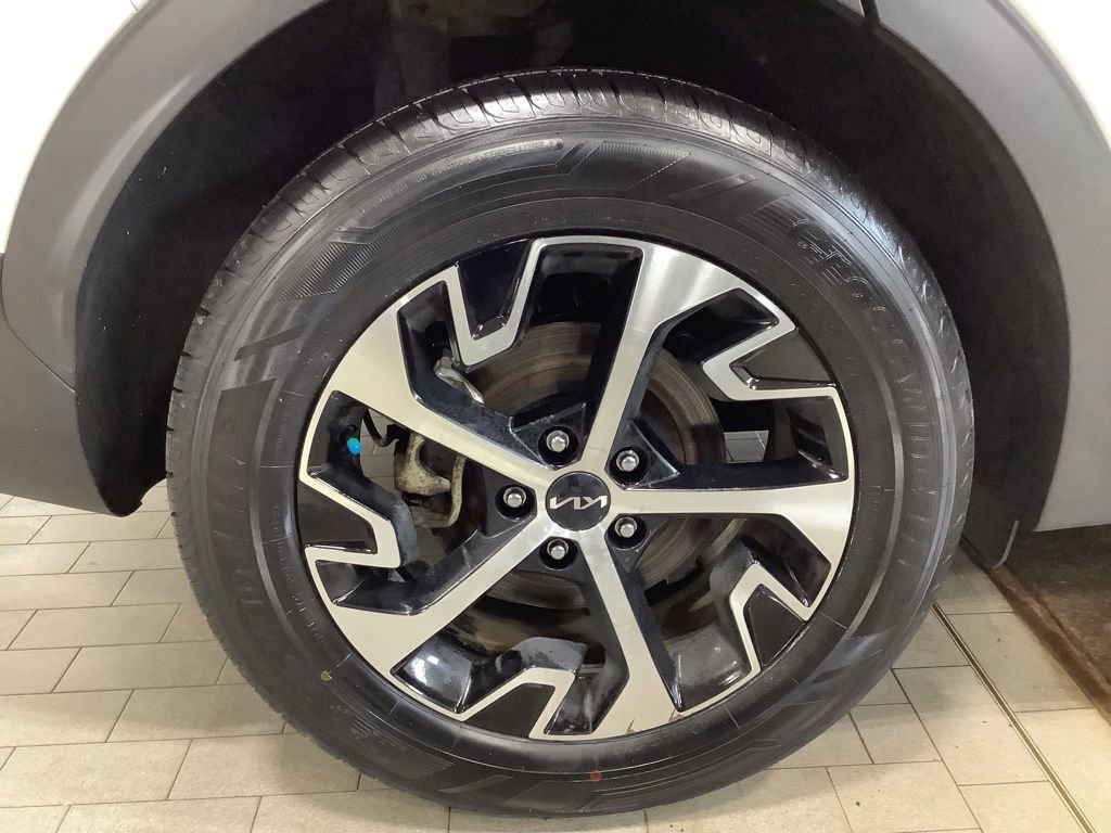 Certified 2024 Kia Sportage EX w/ EX Premium Package image 26