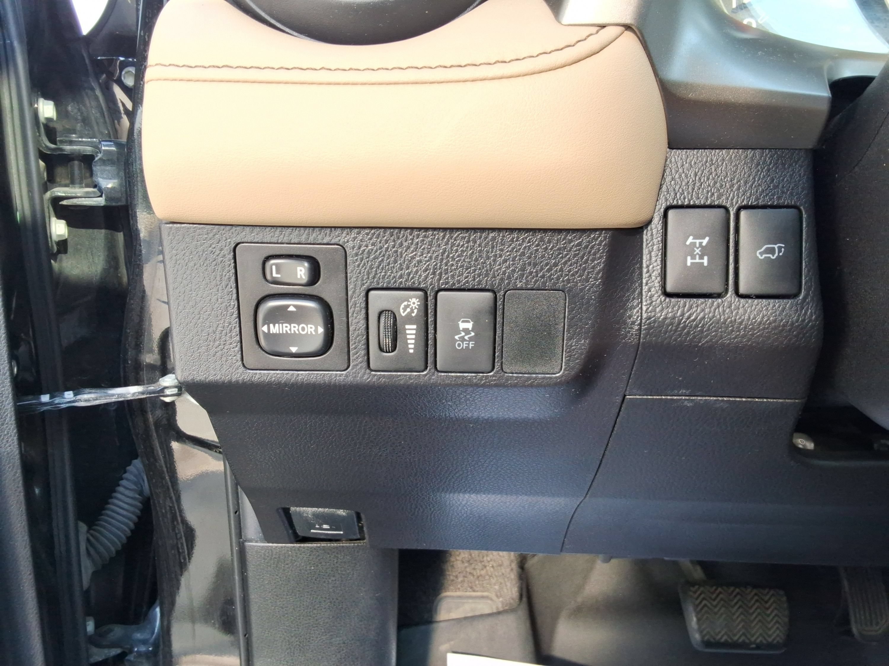 Used 2015 Toyota RAV4 XLE AWD/4WD image 20