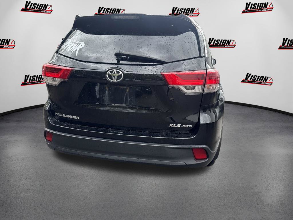 Used 2019 Toyota Highlander XLE AWD/4WD image 6
