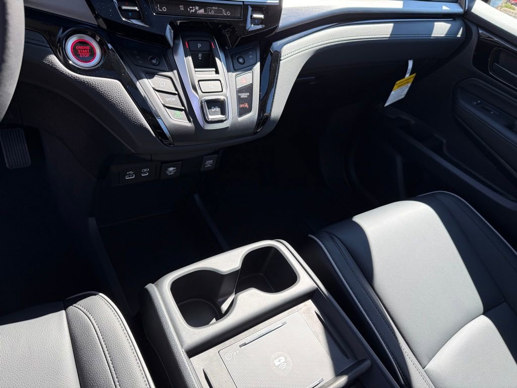 New 2026 Honda Odyssey Touring image 23