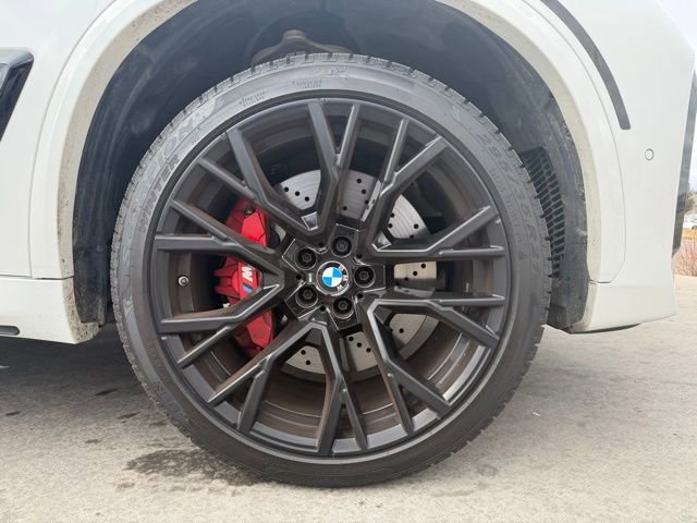 Used 2025 BMW X5 M Competition w/ Executive Package image 32