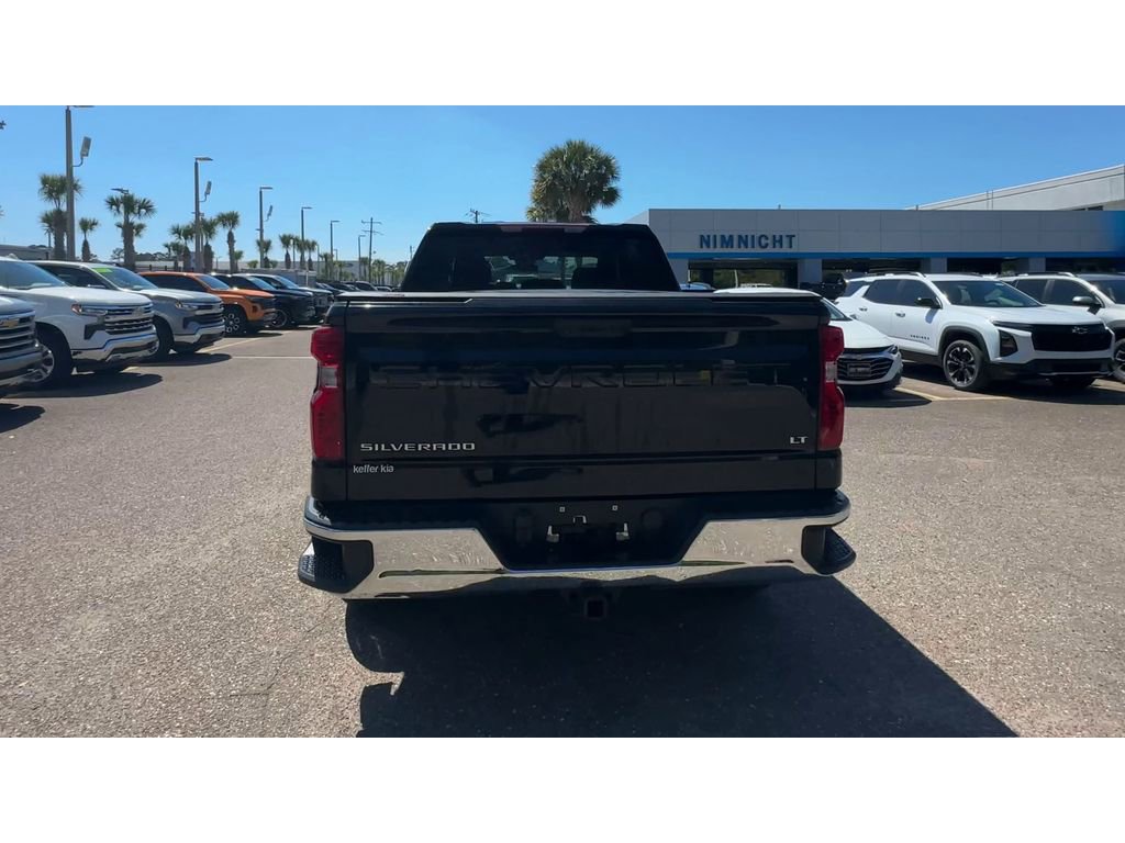 Used 2023 Chevrolet Silverado 1500 LT AWD/4WD image 3