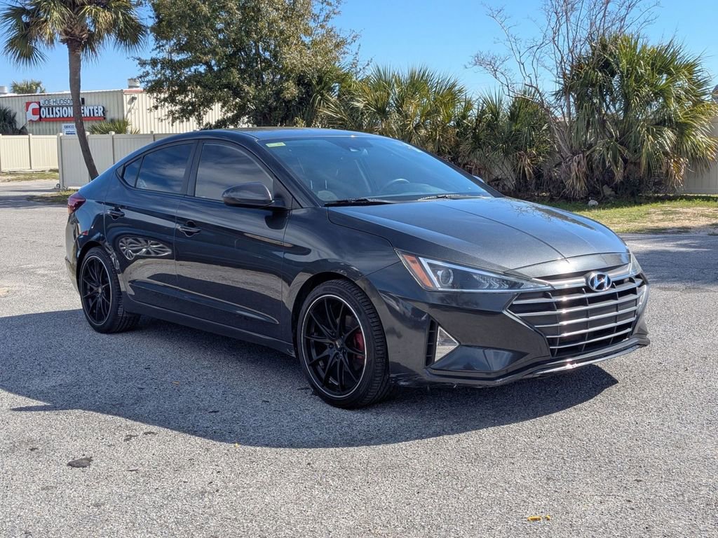 Used 2020 Hyundai Elantra SEL image 3