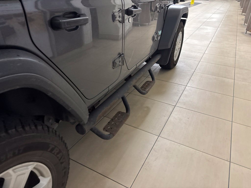 Used 2019 Jeep Wrangler Unlimited Sport S AWD/4WD image 9