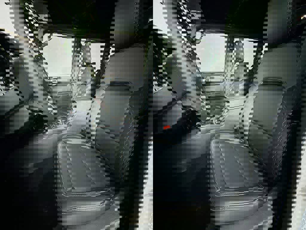 New 2026 Ford Bronco Outer Banks AWD/4WD image 12