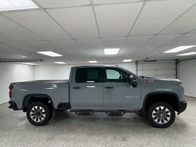 Used 2024 Chevrolet Silverado 2500 Custom w/ Custom Value Package image 9