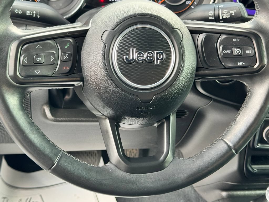 Used 2022 Jeep Wrangler Sport AWD/4WD image 19