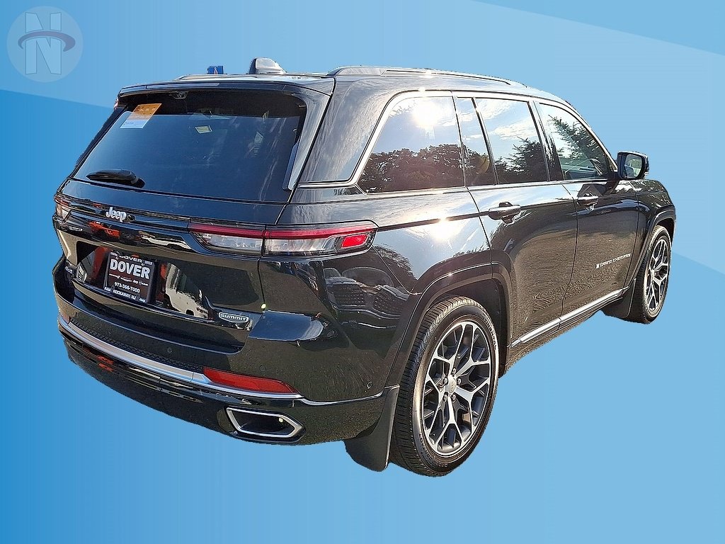 Certified 2024 Jeep Grand Cherokee Summit AWD/4WD image 25