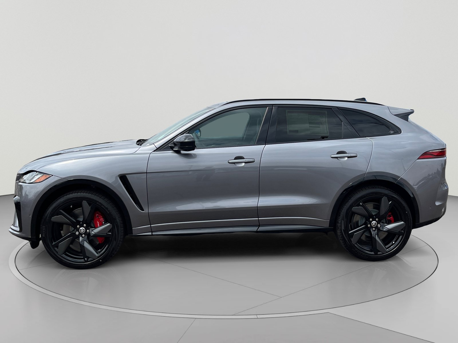 New 2026 Jaguar F-PACE SVR 575 Edition AWD/4WD image 2