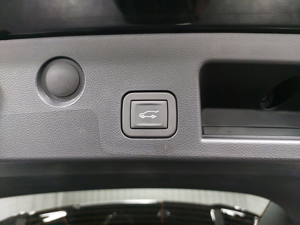 New 2026 GMC Terrain AT4 w/ Technology Package II image 13