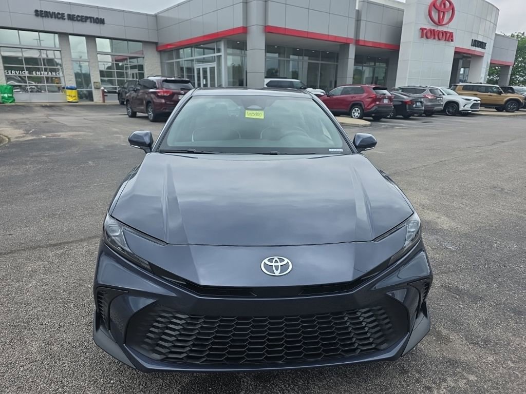 New 2026 Toyota Camry SE FWD image 2
