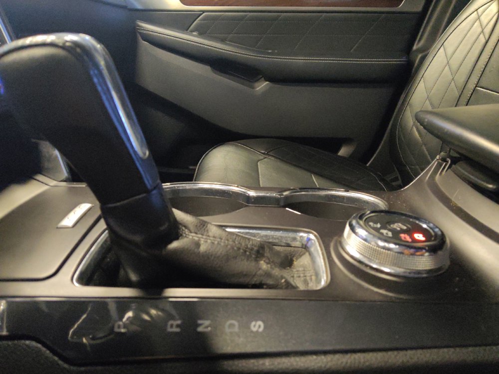 Used 2018 Ford Explorer Platinum AWD/4WD image 26
