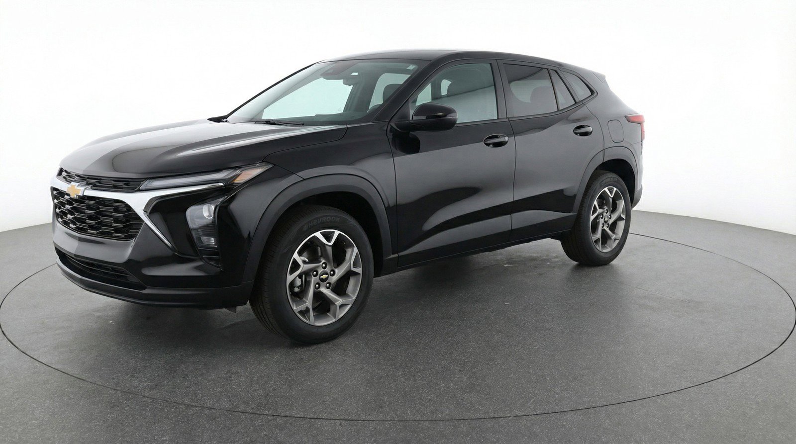 Used 2025 Chevrolet Trax LT image 3