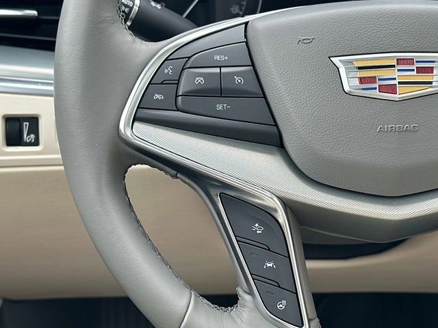 Used 2023 Cadillac XT5 Premium Luxury w/ Technology Package image 8