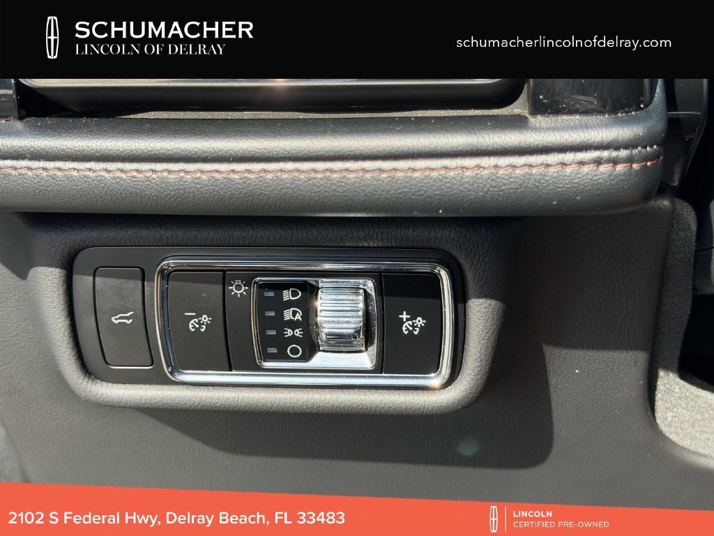 Certified 2023 Lincoln Aviator AWD w/ Class IV Trailer Tow Package image 25
