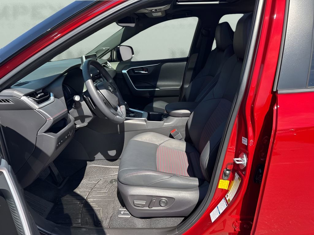 Used 2022 Toyota RAV4 XSE w/ Weather Package AWD/4WD image 9