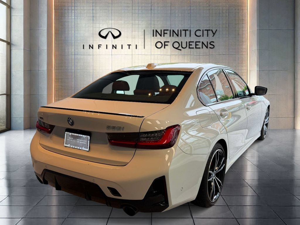 Used 2023 BMW 330i xDrive Sedan w/ M Sport Package AWD/4WD image 10