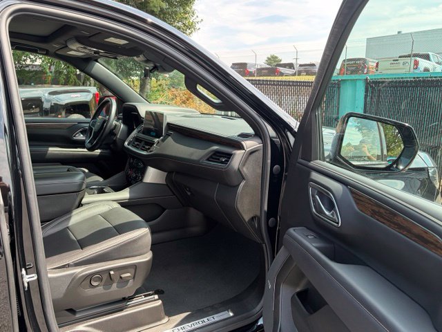 Used 2023 Chevrolet Tahoe Premier w/ Advanced Technology Package AWD/4WD image 25