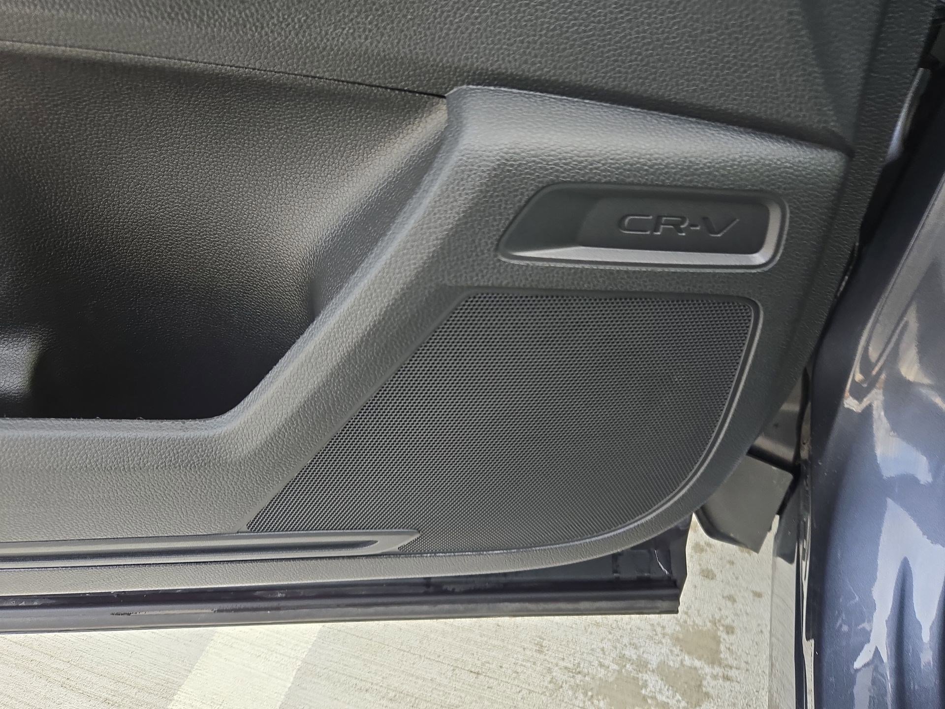 Used 2025 Honda CR-V EX-L image 14