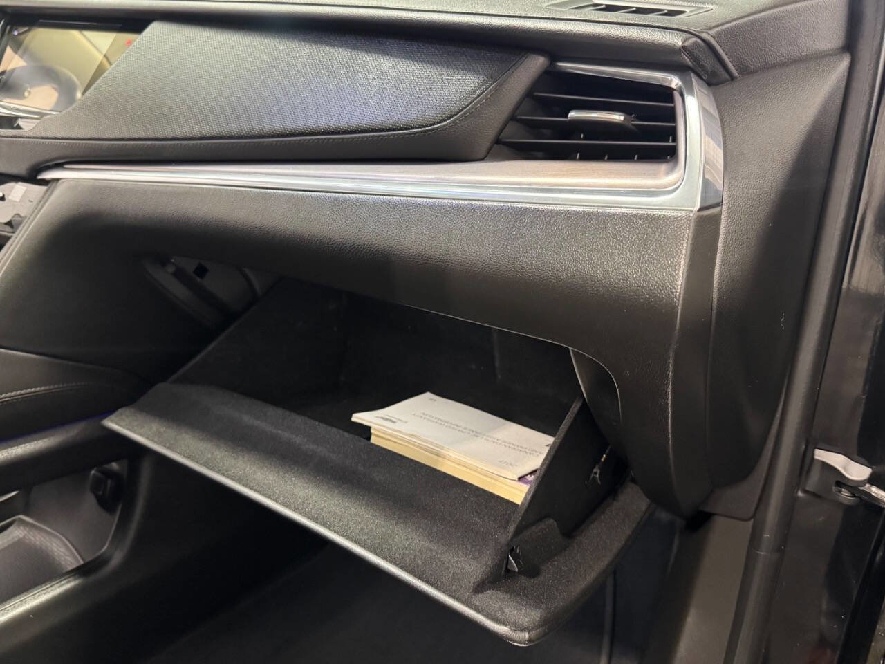 Used 2017 Cadillac XT5 Premium Luxury AWD/4WD image 22