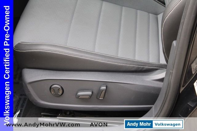 Used 2025 Volkswagen Jetta SE image 15