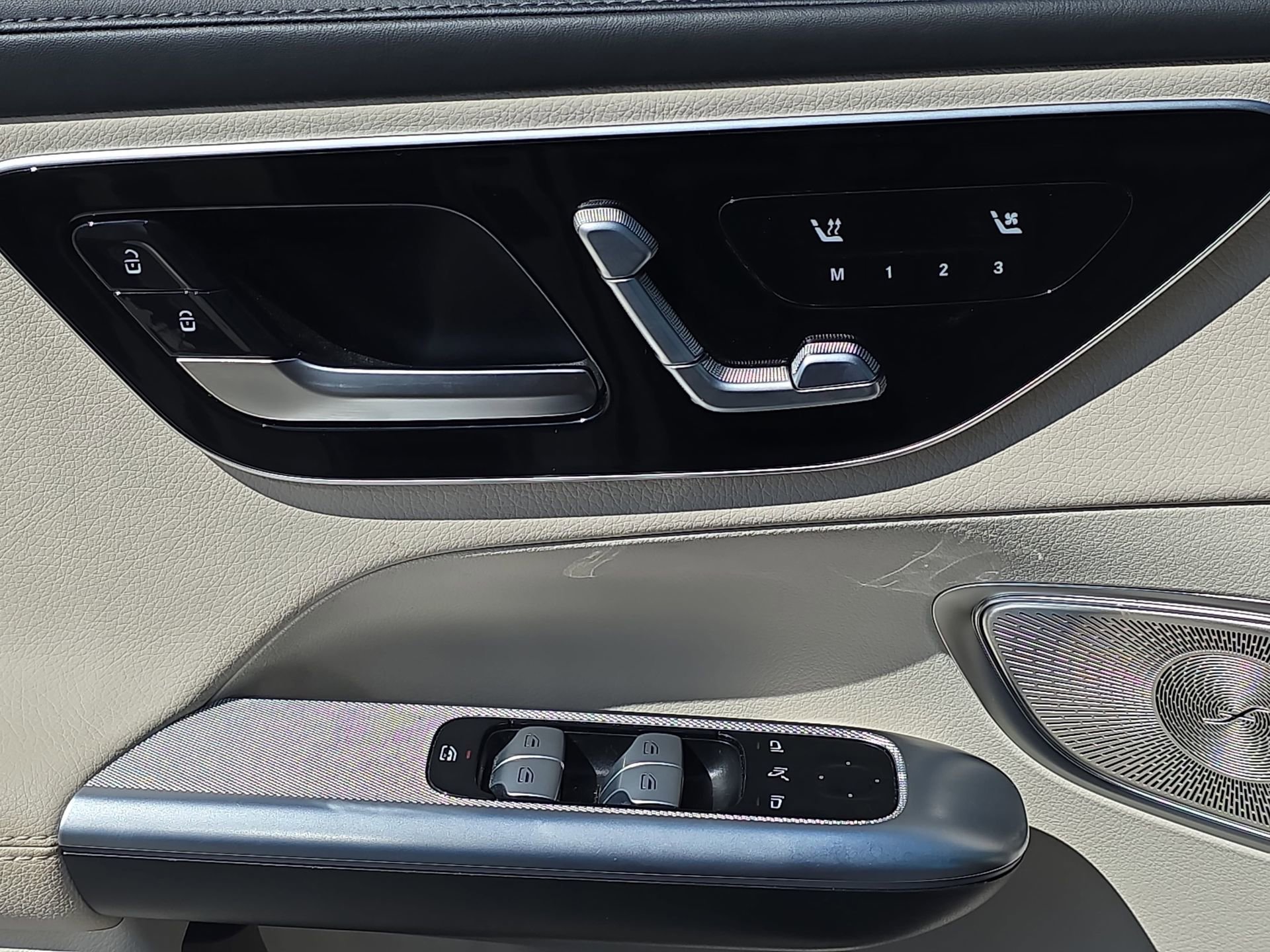 Used 2023 Mercedes-Benz GLC 300 4MATIC image 27