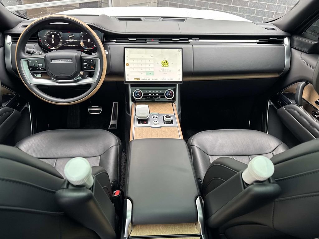 Used 2023 Land Rover Range Rover SV AWD/4WD image 19