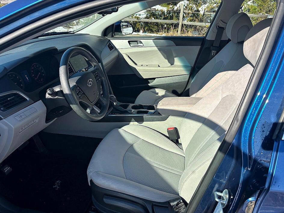 Used 2016 Hyundai Sonata SE image 13