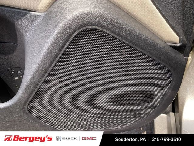 Used 2015 Subaru Legacy 2.5i Premium w/ Moonroof Package AWD/4WD image 27