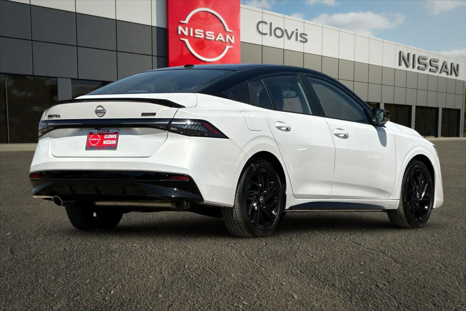 New 2027 Nissan Sentra SR FWD image 3