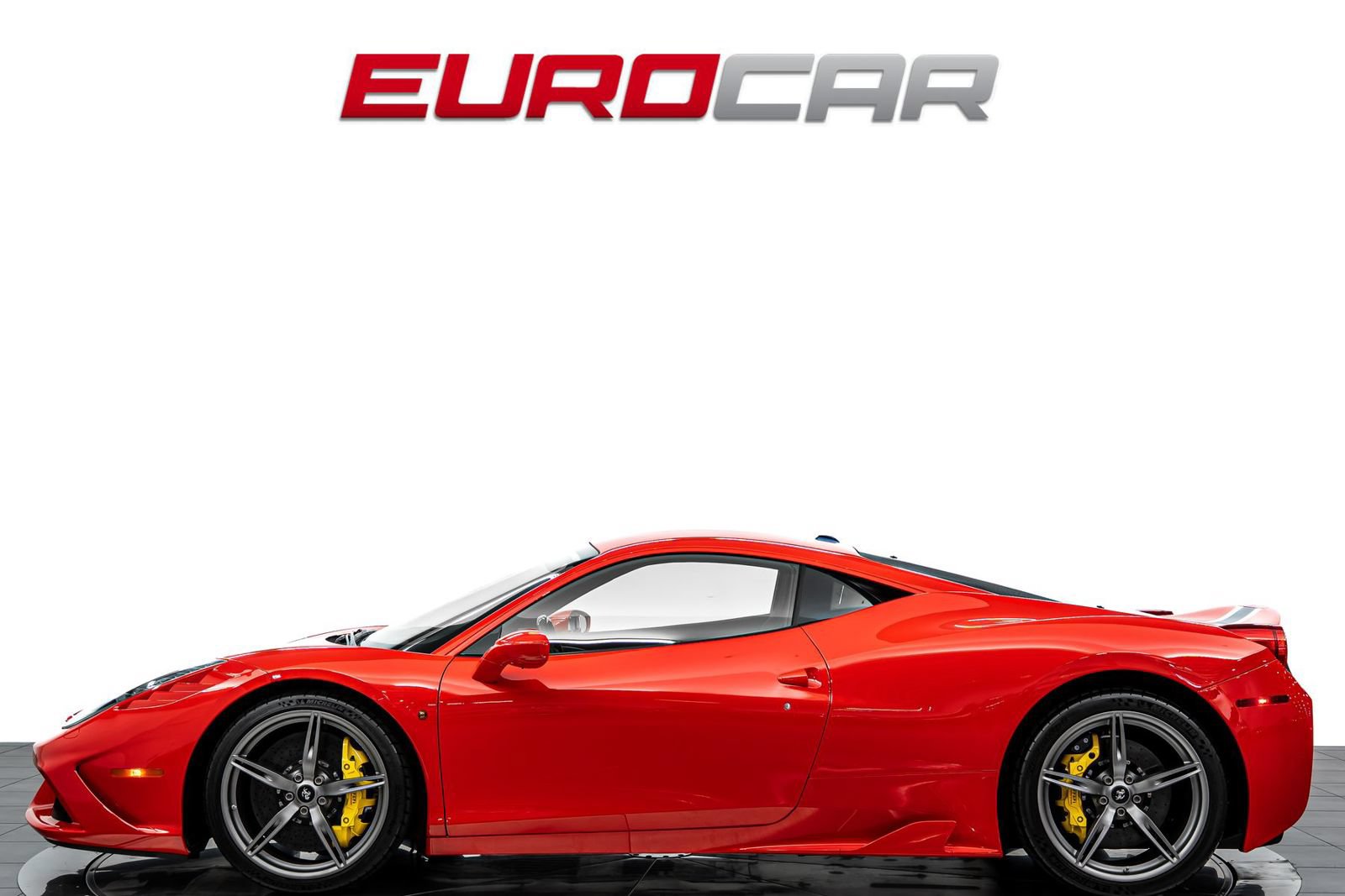 Used 2015 Ferrari 458 Speciale Coupe RWD image 2