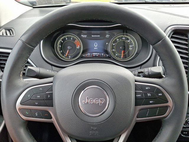 Certified 2022 Jeep Cherokee Latitude Lux image 24