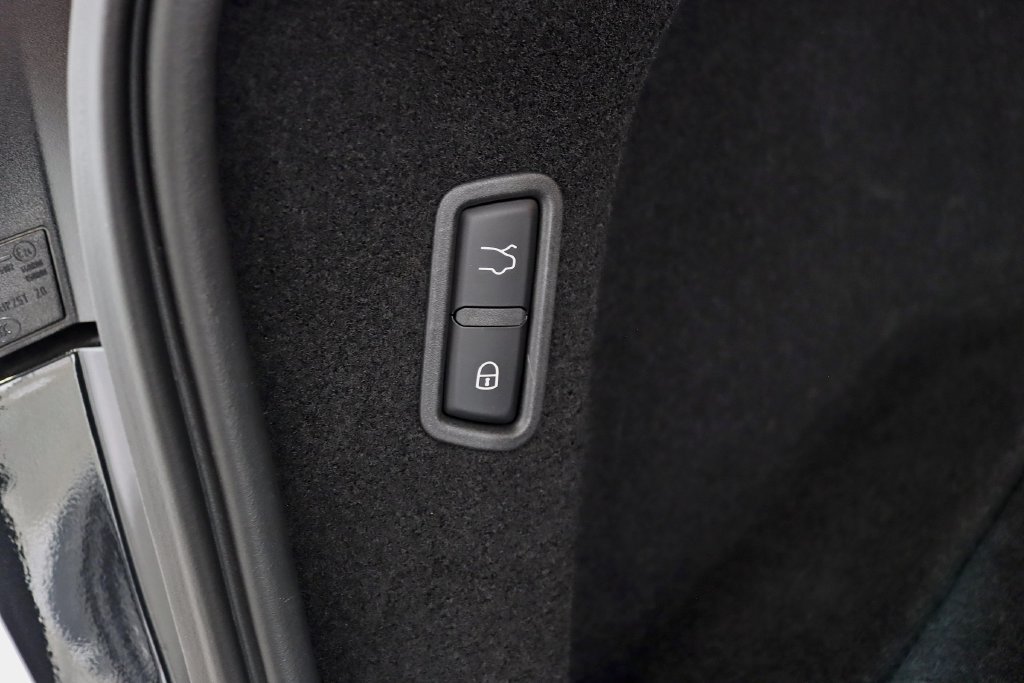 Used 2022 Maserati Levante Modena S AWD/4WD image 40