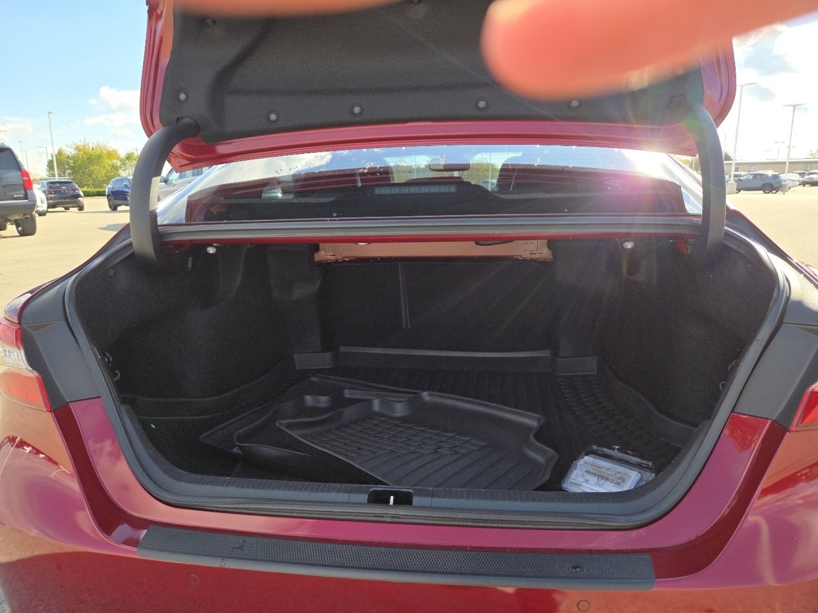 Used 2018 Toyota Camry XSE image 21