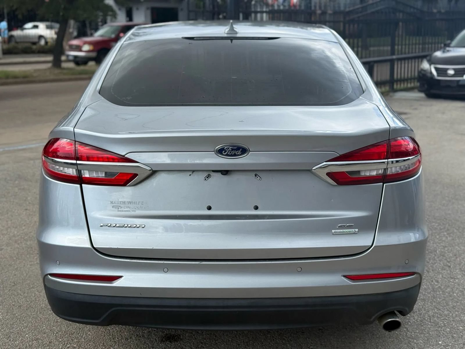 Used 2020 Ford Fusion SE FWD image 5
