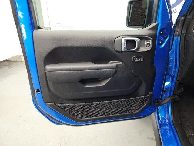 New 2024 Jeep Gladiator Willys image 12