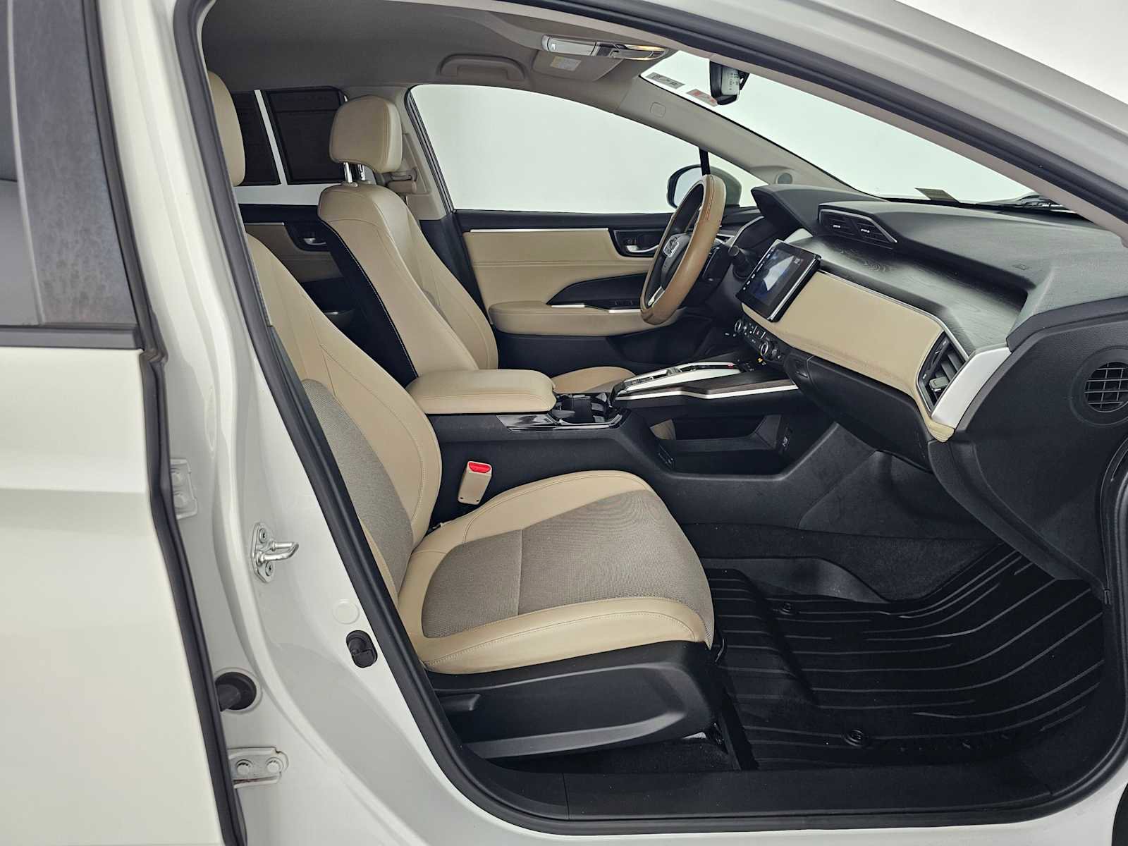 Used 2018 Honda Clarity Plug-In Hybrid image 10