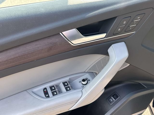 Used 2022 Audi Q5 2.0T Prestige AWD/4WD image 20